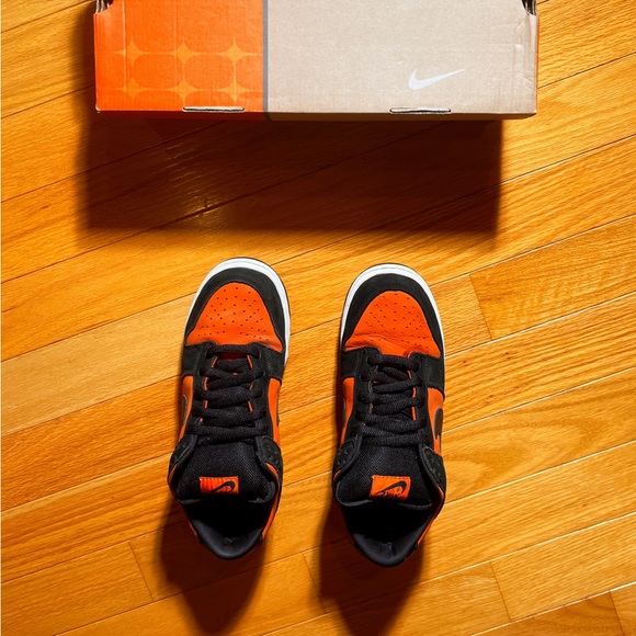 SOLD on the gram (@chillwillscloset) -Nike Pro B Dunk Low ”Flash” 2002 304292801 - Picture 4 of 11
